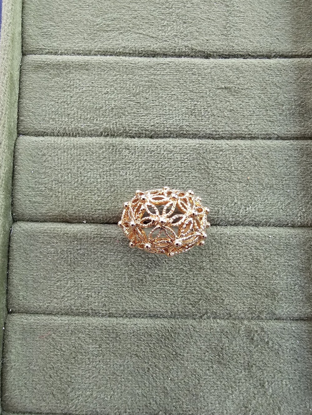 Vintage Avon Ring Size 6
